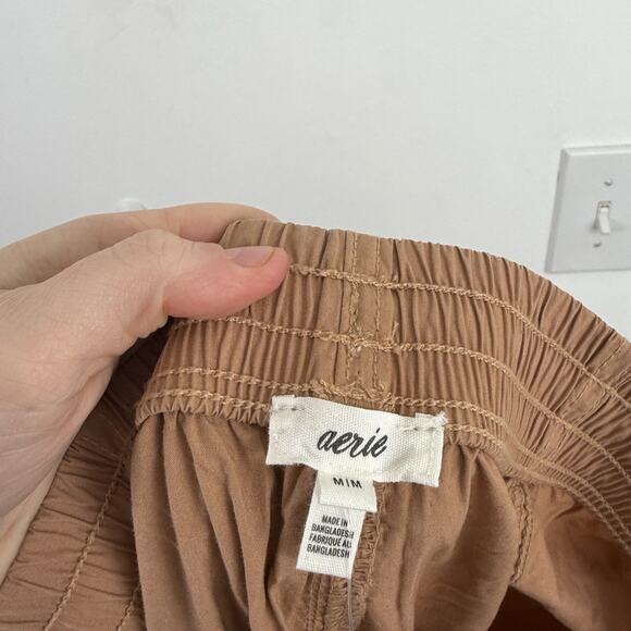 Aerie High Waisted Go For It Baggy Cargo Pants Brown Tan NEW Womens Medium - Picture 6 of 9